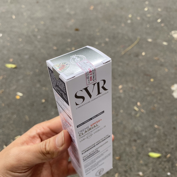 Kem làm mờ vết nám và chống nắng SVR Clairial Crème SPF50+ 50ml
