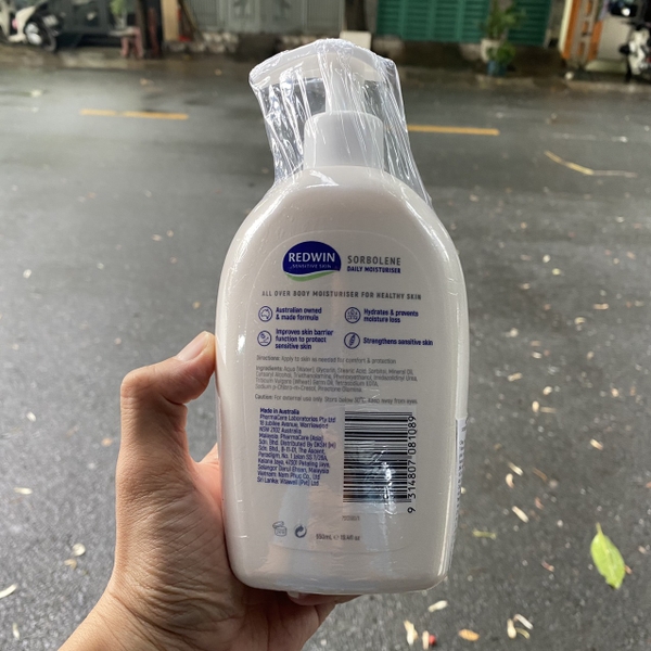 Kem dưỡng ẩm Redwin Sorbolene Daily Moisturiser With Vitamin E 550ml - Cấp và khóa ẩm cho da