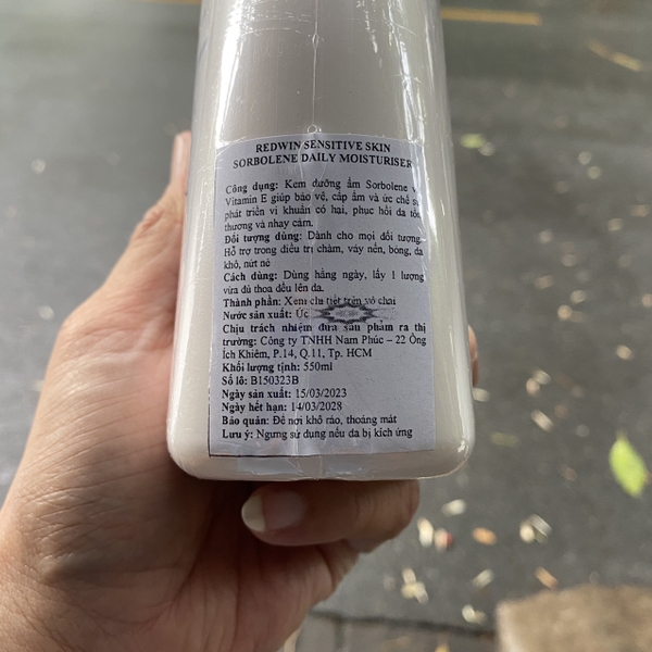 Kem dưỡng ẩm Redwin Sorbolene Daily Moisturiser With Vitamin E 550ml - Cấp và khóa ẩm cho da