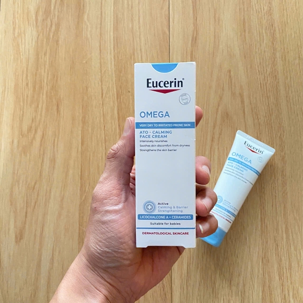 Kem dưỡng da mặt Eucerin Omega Ato Calming Face Cream 50ml