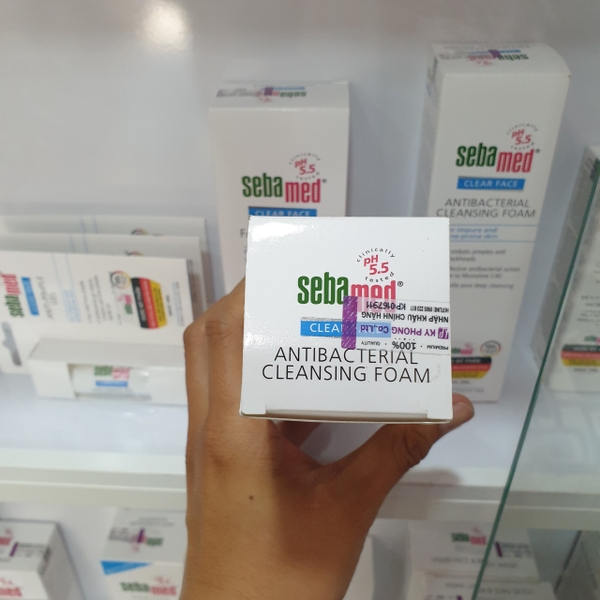 (Mua 1 tặng 1) Sữa rửa mặt tạo bọt Sebamed pH5.5 Clear Face AntiBacterial Cleansing Foam 150ml - giảm khuẩn, mụn