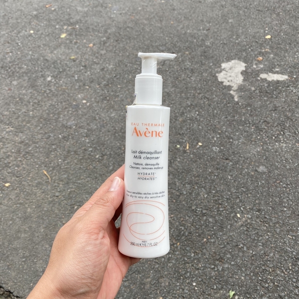 Sữa rửa mặt - tẩy trang êm dịu AVÈNE Gentle Milk Cleanser 200ml