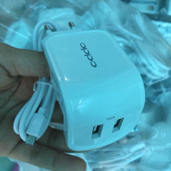 sac-oppo-day-dinh-2-cong-usb