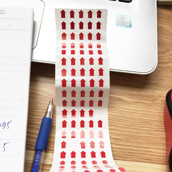 Decal mũi tên màu đỏ đánh dấu lỗi 5mm x 8mm 100tem/ tờ