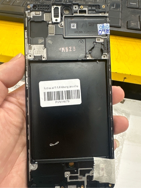 lcd-ss-a71-full-khung-am-nhe
