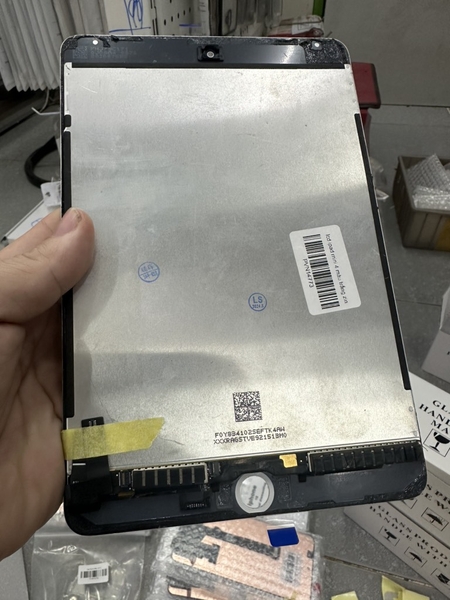lcd-ipad-mini-4-mau-trang-zin