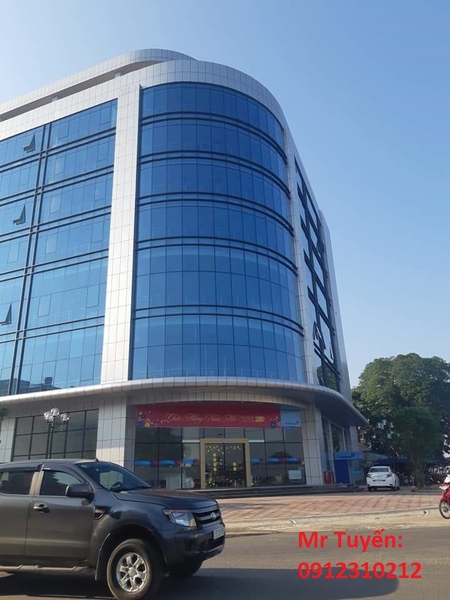 VÁCH KÍNH CƯỜNG LỰC TIỆN LỢI VÀ NGĂN NẮP