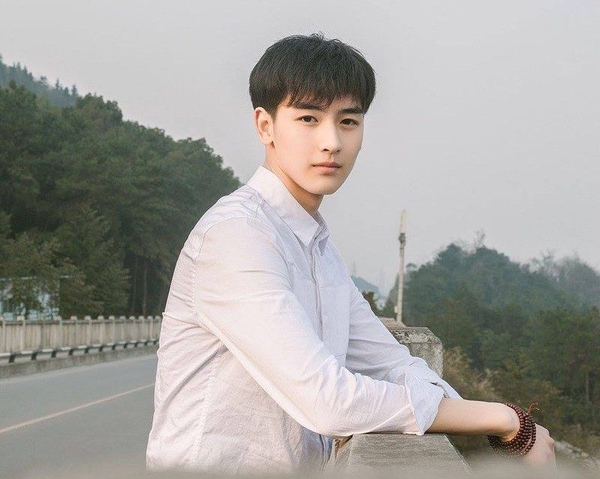 Kiểu tóc  đầu nấm