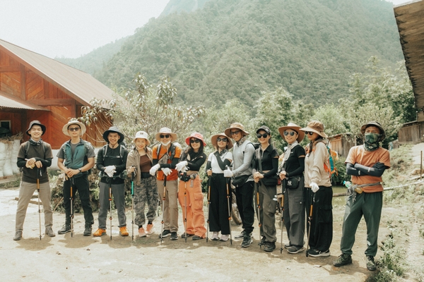 TOUR TREKKING NÚI KY QUAN SAN - BẠCH MỘC LƯƠNG TỬ