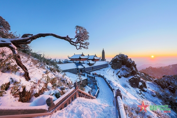 Tour Sapa 3 Ngày 2 Đêm: Bản Cát Cát - Fansipan - Núi Hàm Rồng