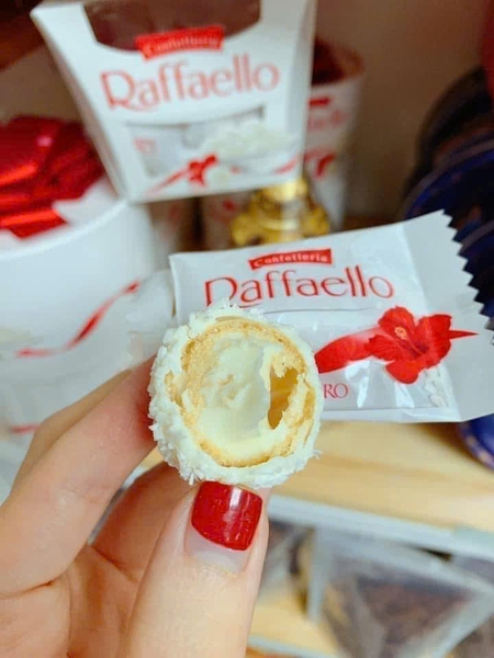KẸO RAFFAELLO SOCOLA BỌC DỪA - 150G