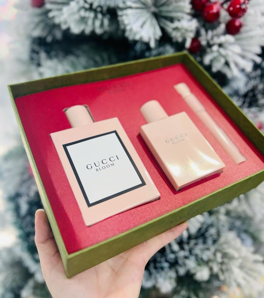 SET NƯỚC HOA NỮ GUCCI BLOOM EAU DE PARFUM ( EDP 100ML BODY LOTION 100ML EDP 10ML)