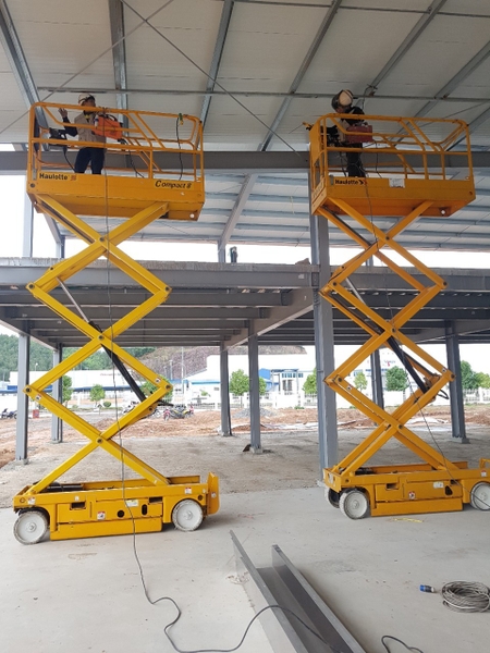 Xe nâng người phục vụ thi công PCCC 2 6c45415ea3cd4c9315dc 7da7dc01 1681 4e96 9299 6d3fc519feaa