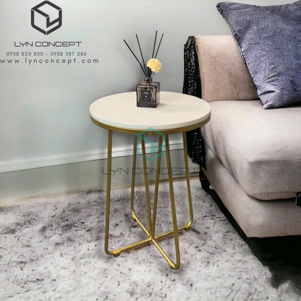 Bàn Góc Sofa Mặt Đá Trắng Chân Sắt Kiểu Chữ M Sơn Vàng - BT180.B4