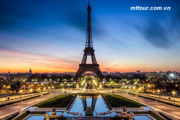 Tour Châu Âu: Hà Nội - Đức - Pháp - Bỉ - Hà Lan