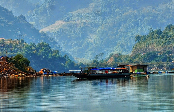 Tour du lịch Điện Biên bằng máy bay