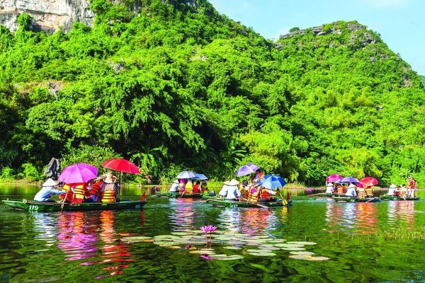 DAILY TOUR: Tour du lịch Chùa Hương 1 ngày