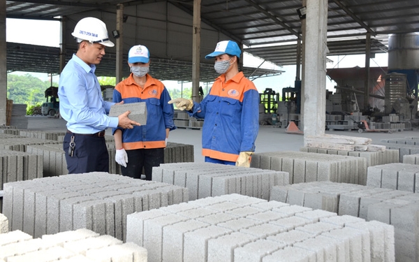 Tuyên Quang: Sản xuất gạch không nung - Hướng đi bền vững