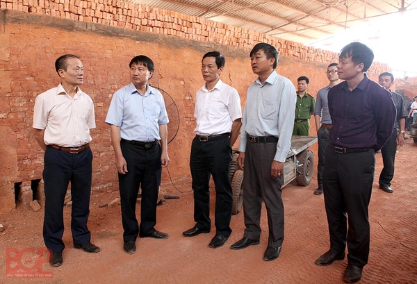 Bắc Giang: Kiên quyết dừng hoạt động các lò nung gạch công nghệ lò vòng trong tháng 10/2019