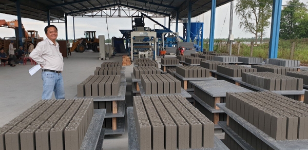 Quảng Bình: Để sản phẩm gạch không nung đi vào thực tiễn đời sống