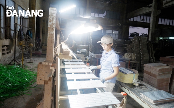 Đà Nẵng: Doanh nghiệp vật liệu xây dựng nỗ lực vượt khó