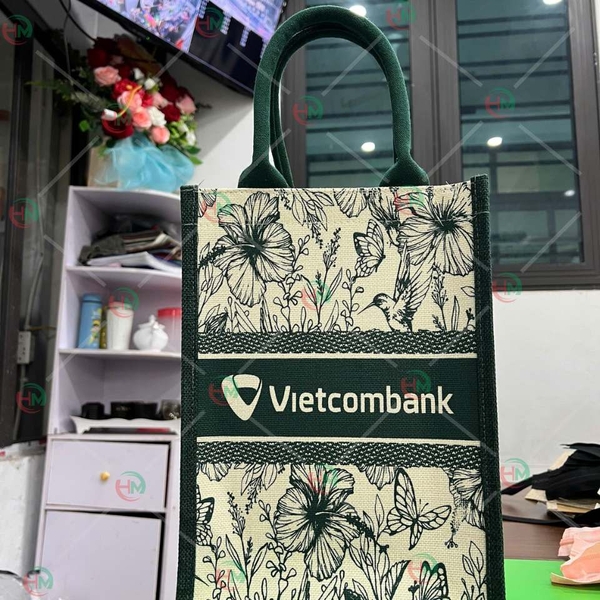 tui-vai-linen-vietcombank