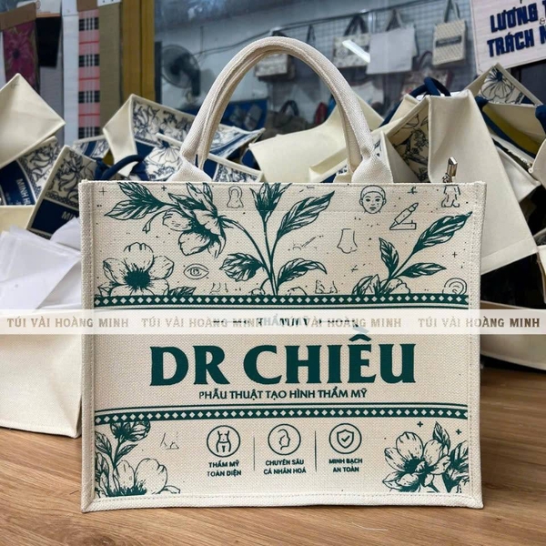 tui-vai-in-logo-dr-chieu-thiet-ke-tui-vai-day-linen-in-hoa-tiet-thuong-hieu