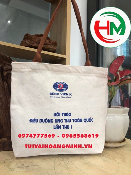 tui-vai-canvas-in-logo-benh-vien-k-giai-phap-qua-tang-hoi-thao-chuyen-nghiep