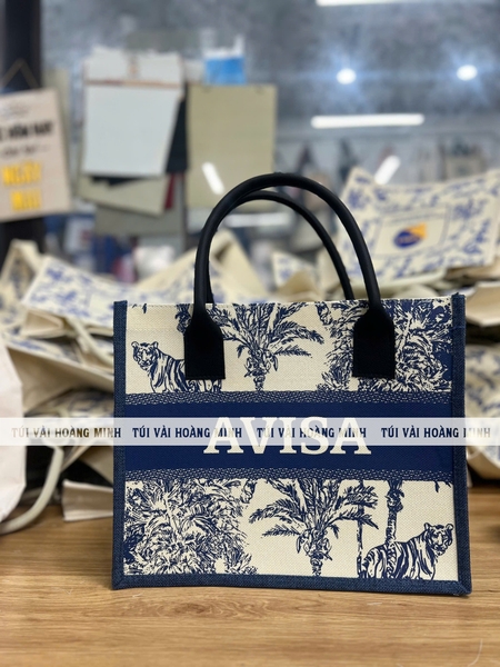 tui-vai-linen-in-logo-avisa