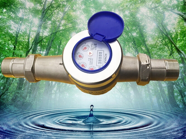 DN40 - Đồng hồ nước inox DN40 Komax nối ren - Có Hiệu chuẩn