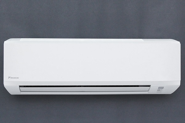 Máy lạnh Daikin 1.5 HP FTV35BXV1