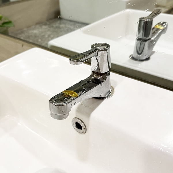 Vòi Nước Lavabo 1 Chế Độ Nước Lạnh Đồng Thau Mạ Crom Kiva KB-8235