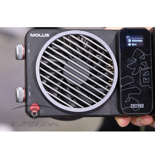 Đèn led ZHIYUN MOLUS X100 chính hãng