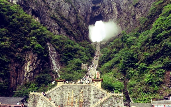 TRUNG QUỐC - TRƯỜNG SA - TRƯƠNG GIA GIỚI  – THIÊN MÔN SƠN –  PHƯỢNG HOÀNG CỔ TRẤN