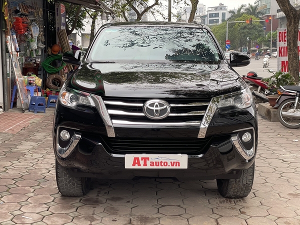 toyota fortuner số tự động máy xăng 1 cầu nhập khẩu 2019