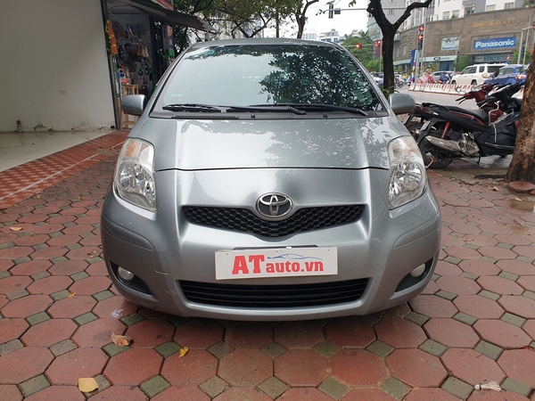 toyota yaris 1.3 nhập nhật cá nhân biển hà nội 2009