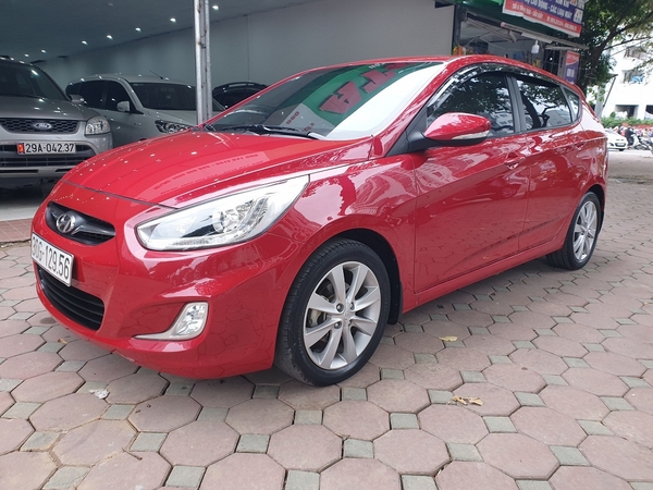 hyundai accent 1.4 số tự động nhập khẩu cá nhân biển hà nội 2013