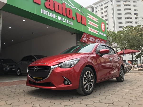 Mazda 2 sedan 2016