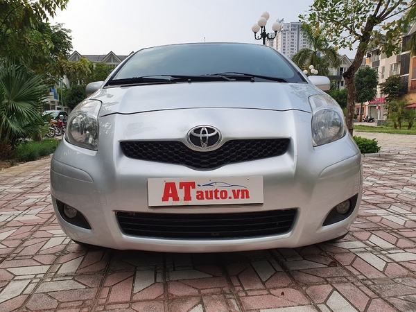 Toyota Yaris 1.3AT nhập nhật 2009