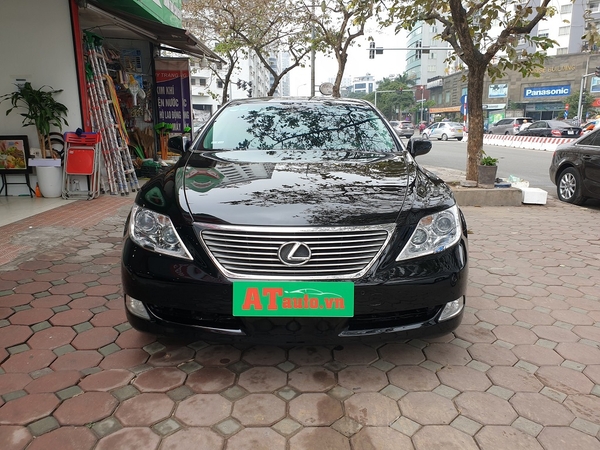 lexus ls 460l chính chủ sử dụng từ mới sx 2007 như xe 2015