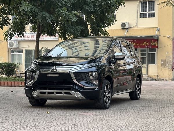 Mitsubishi Xpander 1.5 AT sản xuất 2018 một chủ từ mới