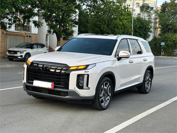 Hyundai Palisade prestige 7s siêu lướt trên thị trường xe cũ
