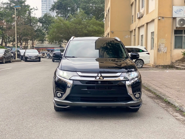 mitsubishi outlander 2.0 premium 2019, một chủ từ mới