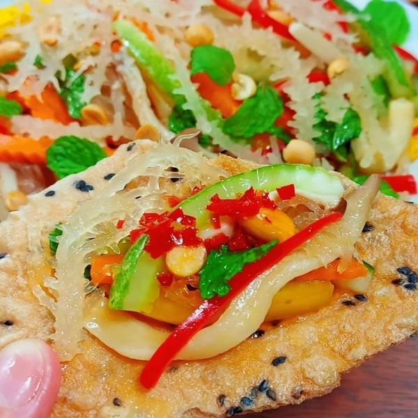 Thử ngay cách làm gỏi rong sụn tôm thịt giòn ngon, dễ làm tại nhà