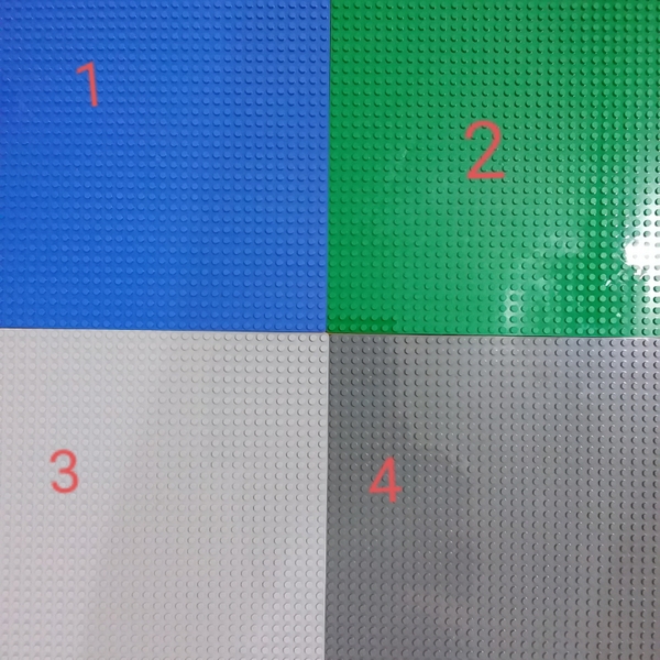 Một Tấm Đế Nền Để Gắn Mỏng Có Kích Thước 32x32 Nút Hạt Mỗi Chiều Tương Đương 25.5x25.5cm