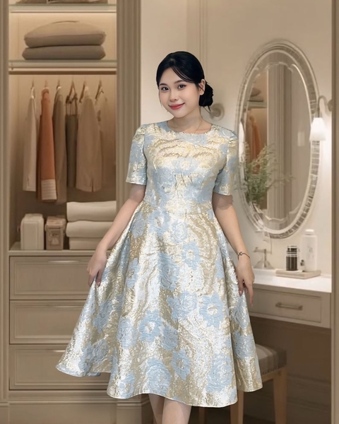 Đầm cổ thuyền tay ngắn dún, tùng xoè, dk sắt