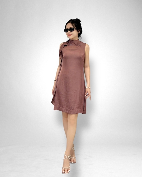 Đầm cổ lọ, bèo đổ 1 bên, 2l