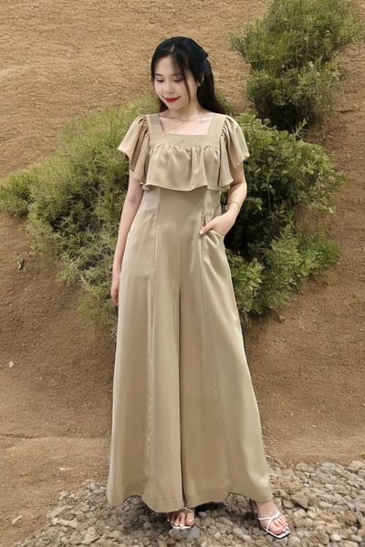 Jumsuit cổ vuông bèo, 2 túi trước - nude