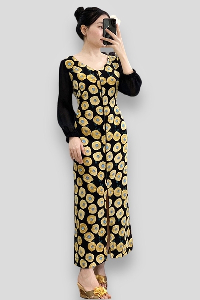 Đầm maxi xẻ ghép roban, tay voan đen đen hoa vàng - sô