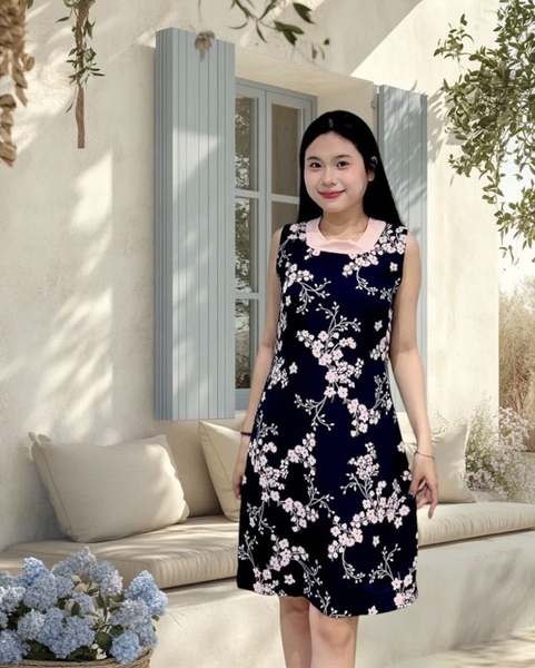 Đầm cổ thuyền sau tim viền dây nơ sau